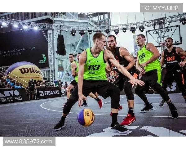 广州足球队的崛起之路：邀请赛中的荣耀与挑战全景回顾