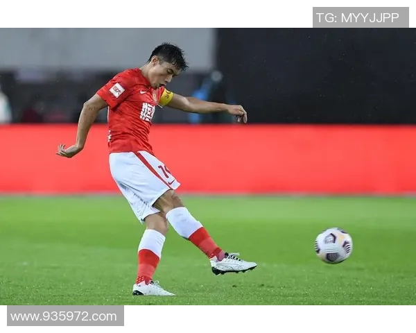 深入分析上海足球队中路突破战术的优势与实施策略