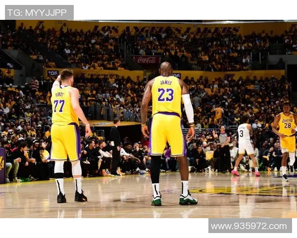 詹姆斯足球明星队的荣耀之路与未来展望探讨